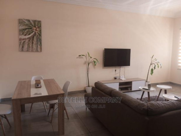 furnished-2bdrm-apartment-in-boundary-road-area-for-rent-big-1